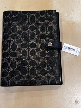 NWT Coach Notebook In Signature Canvas  Black & Gold CZ198